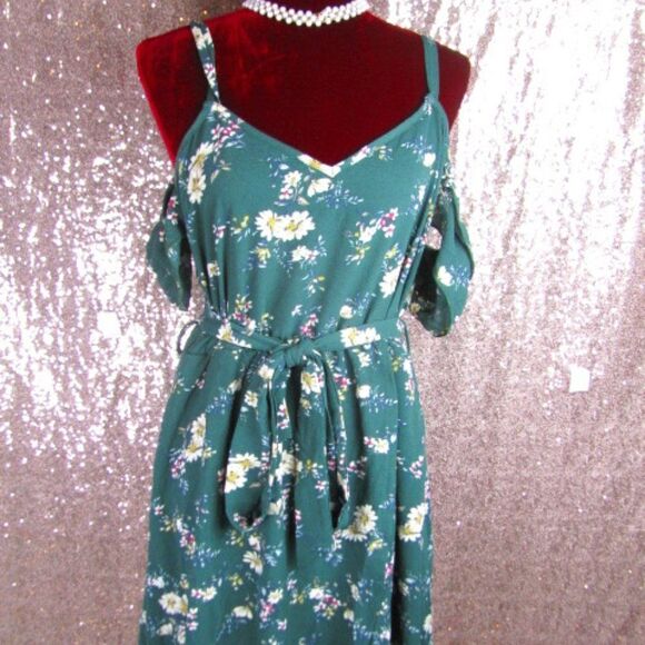 NWT BloomChic green cold shoulder dress 12/ L - Picture 4 of 11